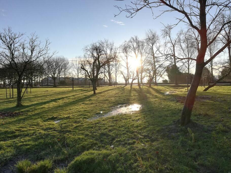 'T Pekelhuis - Vakantiehuisje Op Boerderij Huize Blokland Hem Kültér fotó