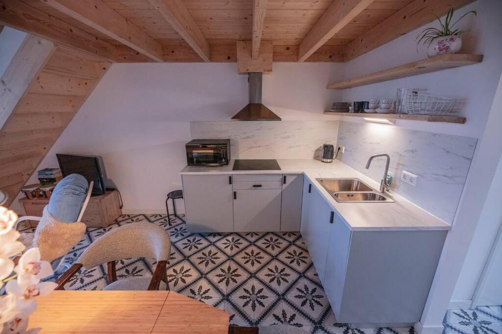 'T Pekelhuis - Vakantiehuisje Op Boerderij Huize Blokland Hem Kültér fotó